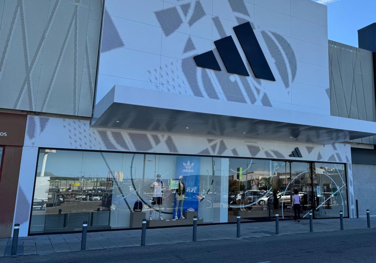 La primera tienda de Adidas Outlet en Castilla y Leon creara 40 empleos El Norte de Castilla